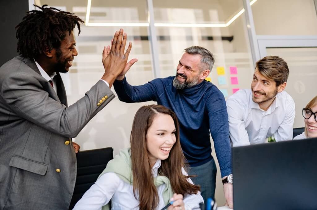 Mitarbeiterbindung: So halten Sie Top-Talente und vermeiden Fehler