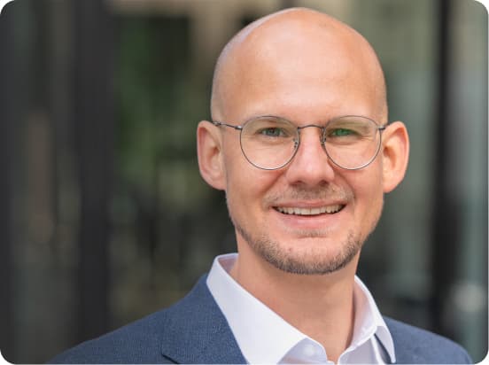Tobias Hübner – Senior Manager